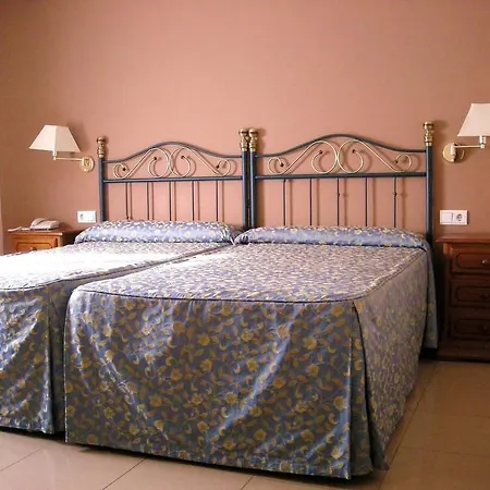 מלון Venecia 3*